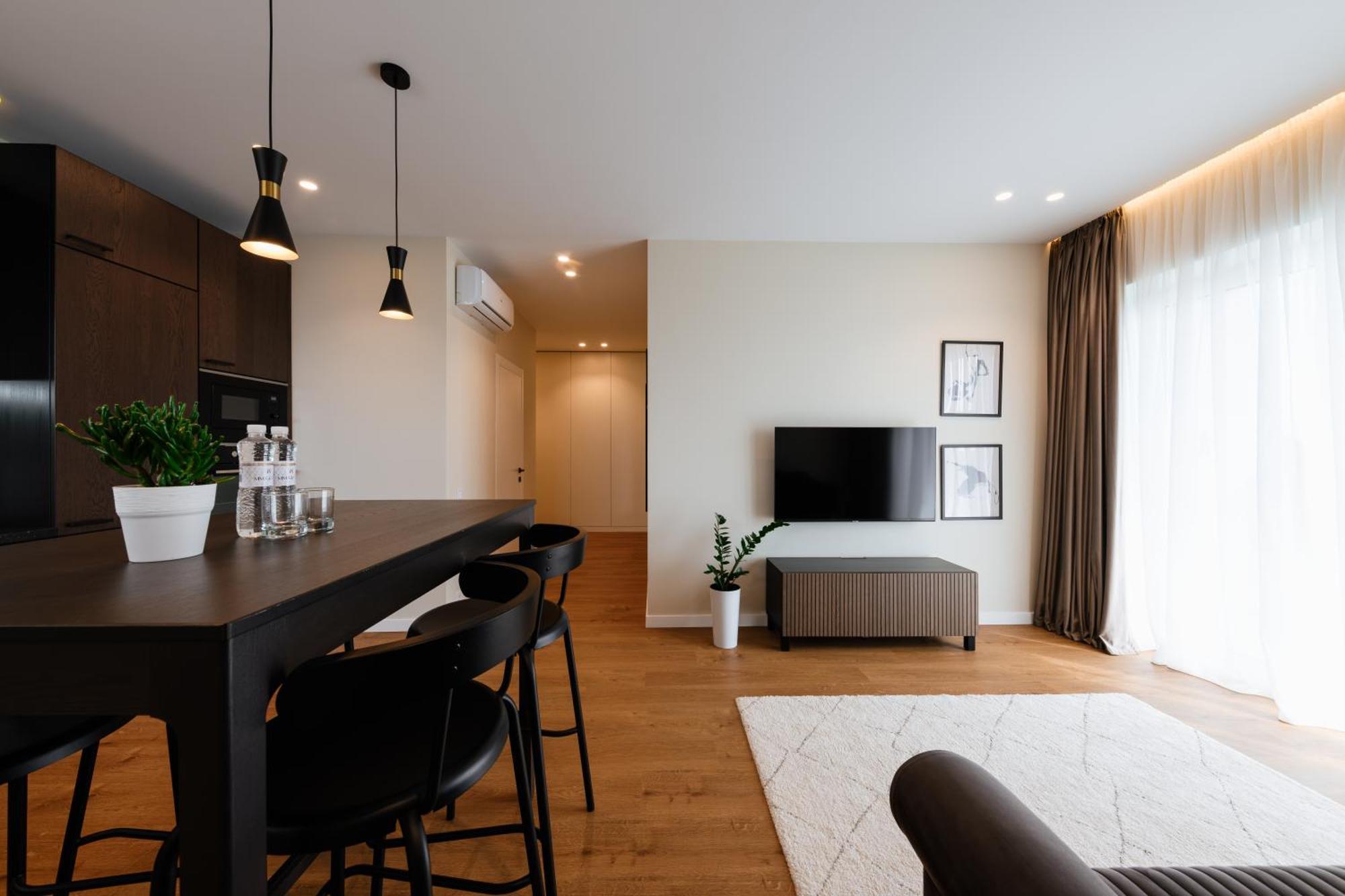 Мм Group Apartment Ужгород Екстериор снимка