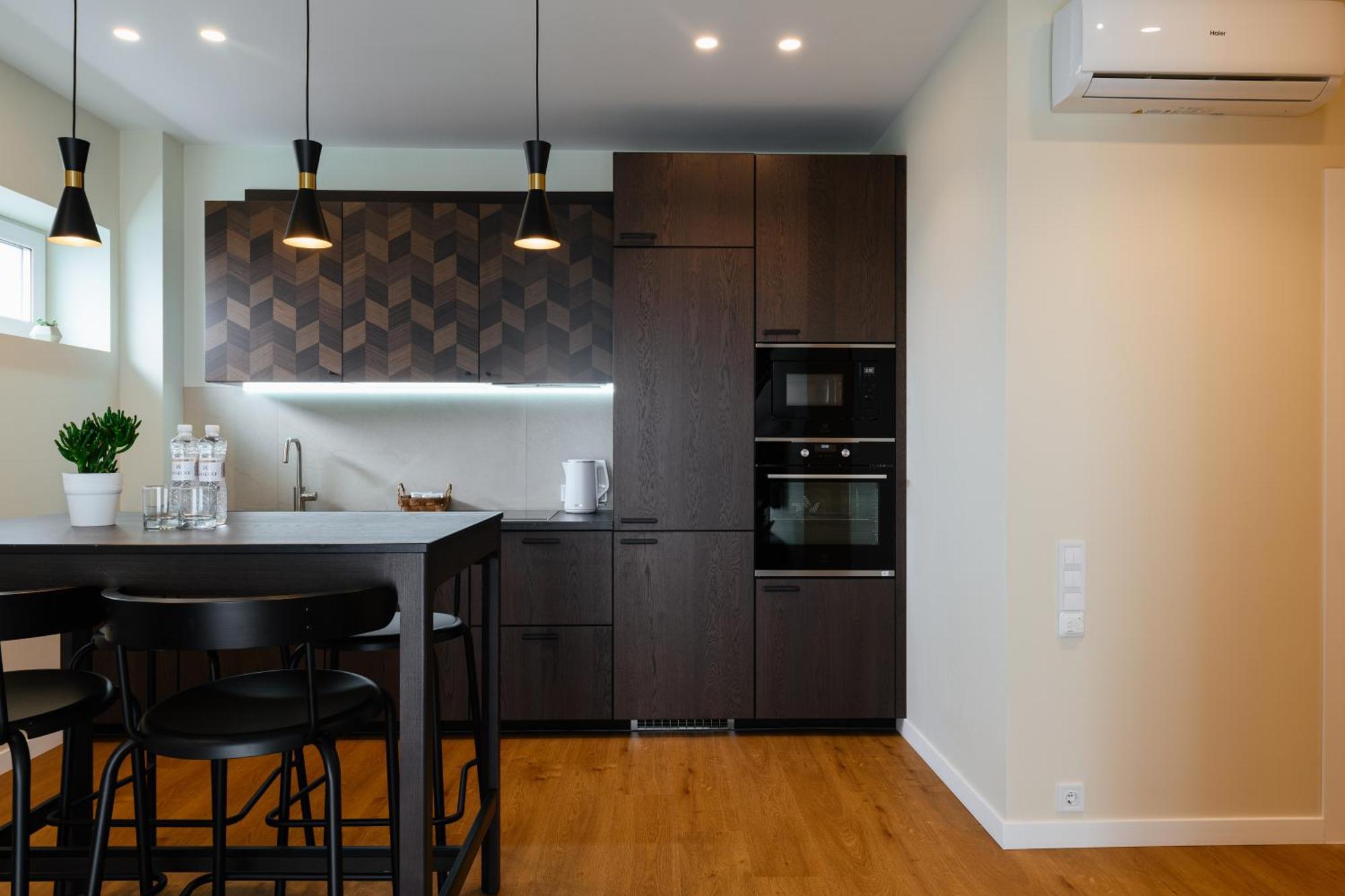 Мм Group Apartment Ужгород Екстериор снимка