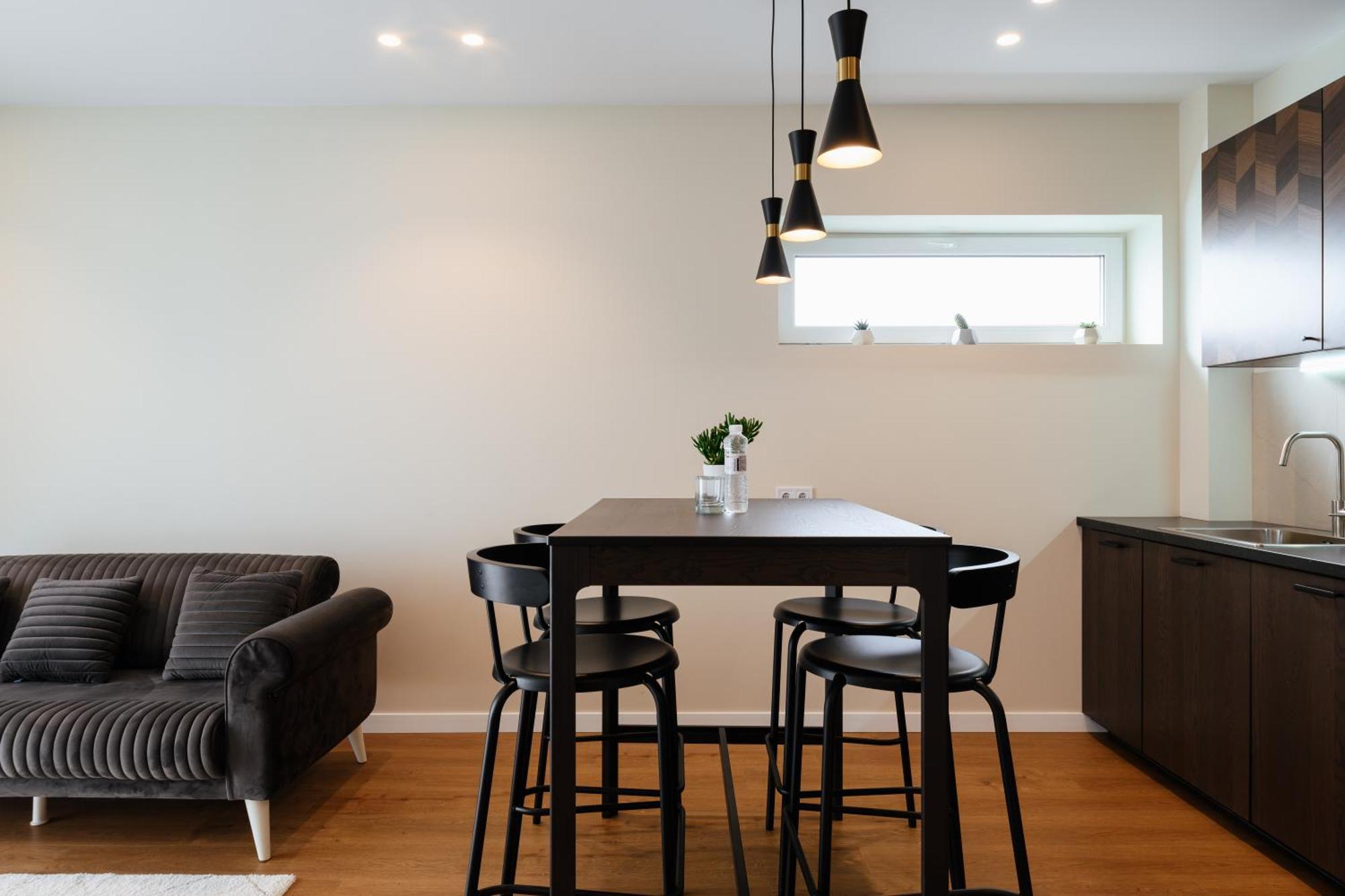 Мм Group Apartment Ужгород Екстериор снимка