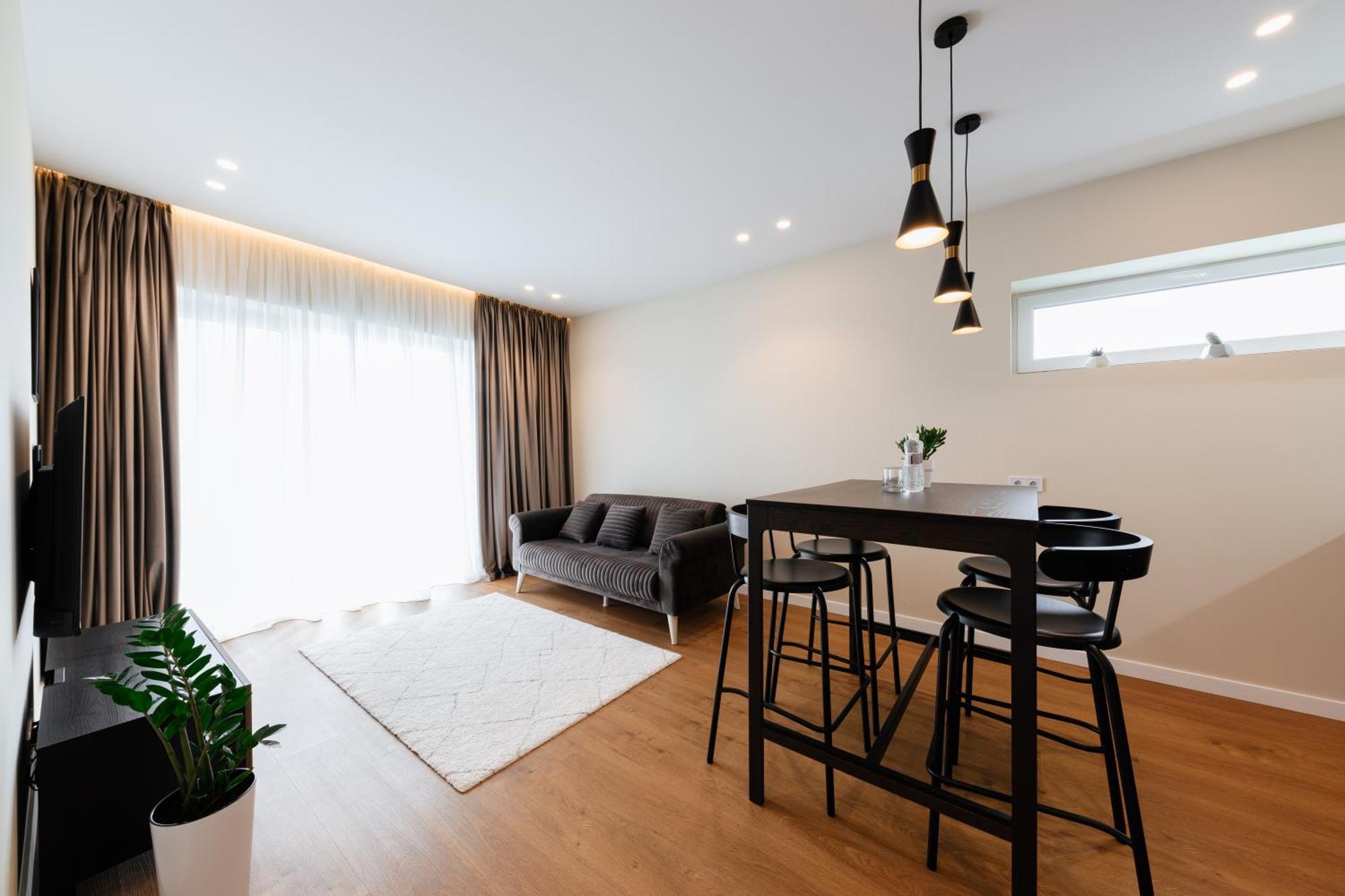 Мм Group Apartment Ужгород Екстериор снимка