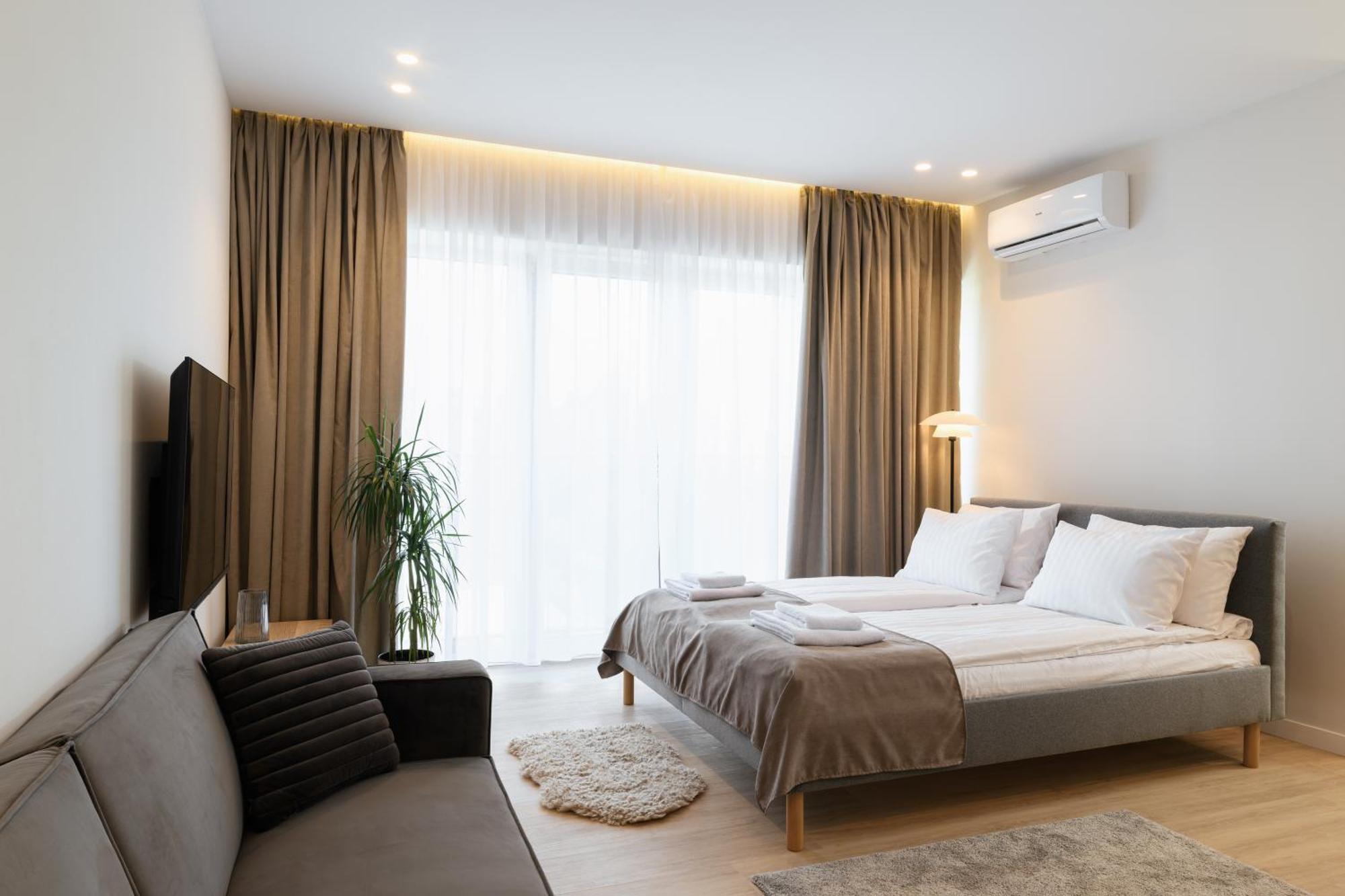 Мм Group Apartment Ужгород Екстериор снимка