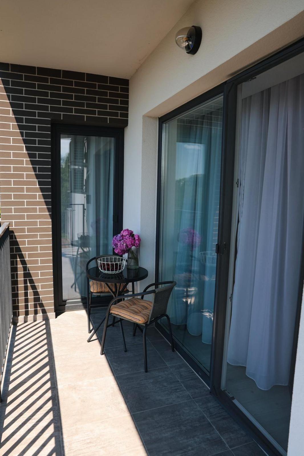 Мм Group Apartment Ужгород Екстериор снимка